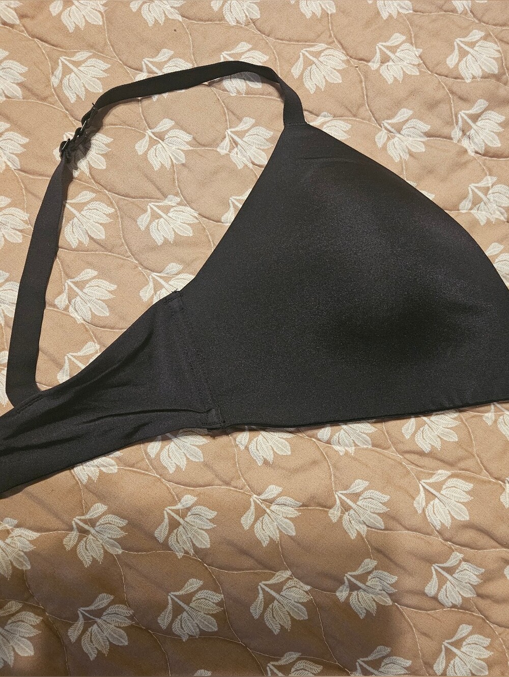 SKIMS Black Wireless Smoothing Bra